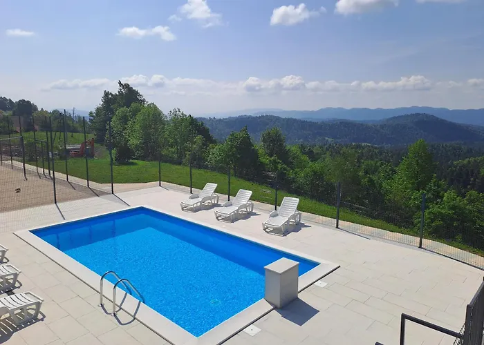Holiday Home With Hot Tub And Sauna Sabina